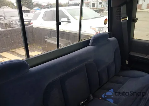 1995 Chevrolet Gmt-400 C1500 z USA, uszkodzony, nr VIN 2GCEC19K8S1204866